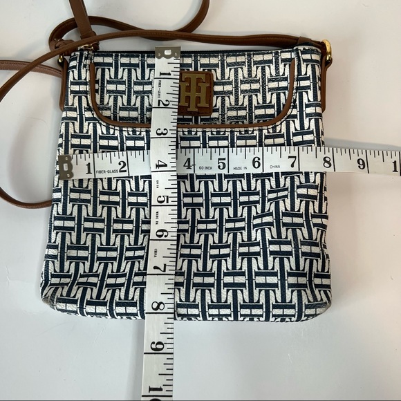 Classic TOMMY HILFIGER Navy Monogrammed Crossbody Bag - Picture 6 of 9
